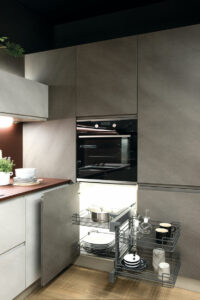 Cucina Moderna Luna 03 04 pietra chiara pietra bronzo 768x1152 1